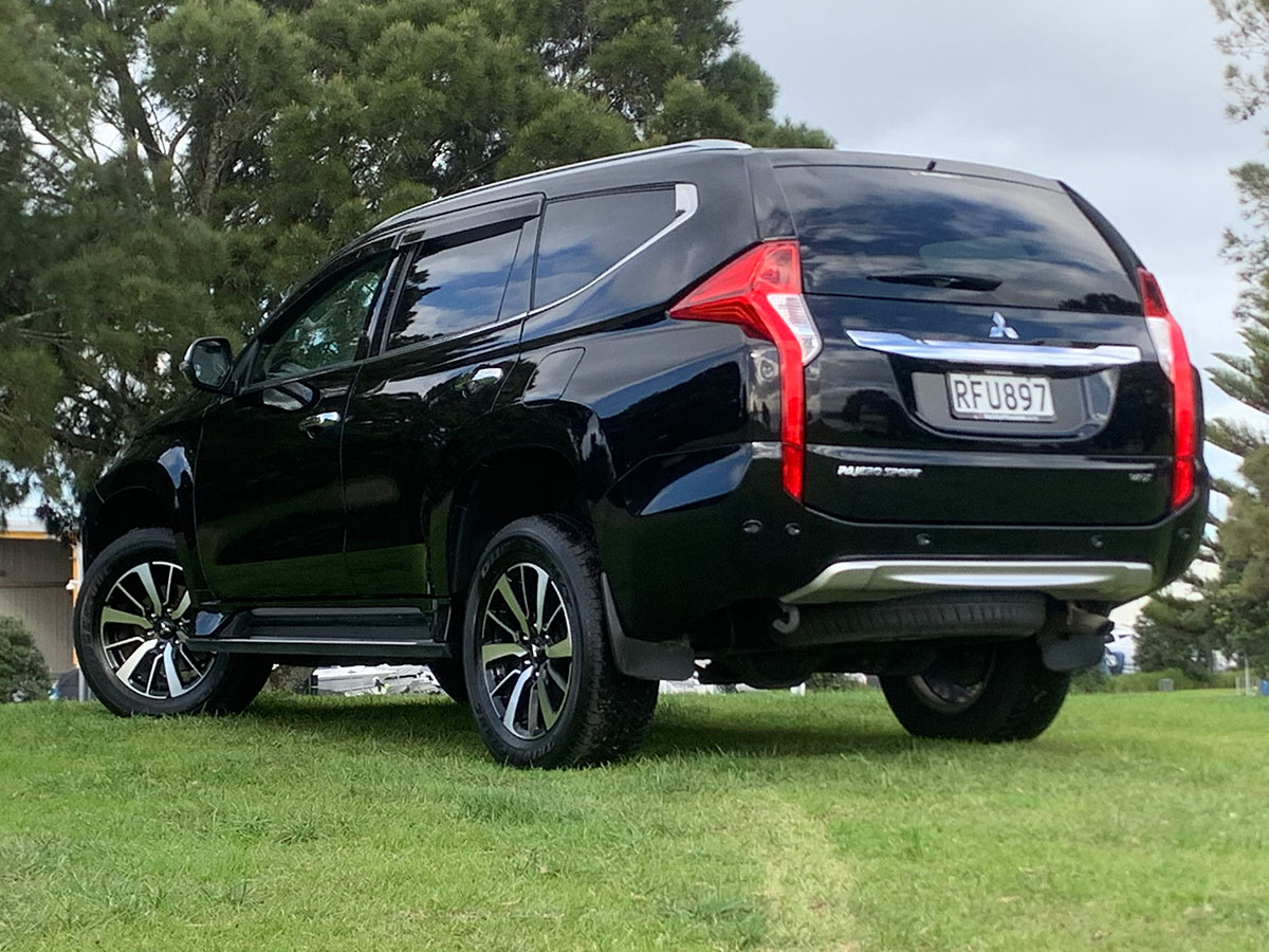 2017 Mitsubishi Pajero Sport VRX 2.4L Diesel 4WD 8 Speed Automatic