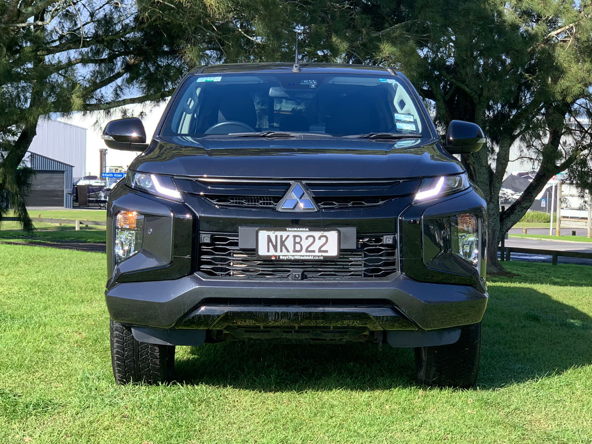 2021 Mitsubishi Triton GLSB 4WD 2.4L Diesel Turbo 6 Speed Auto