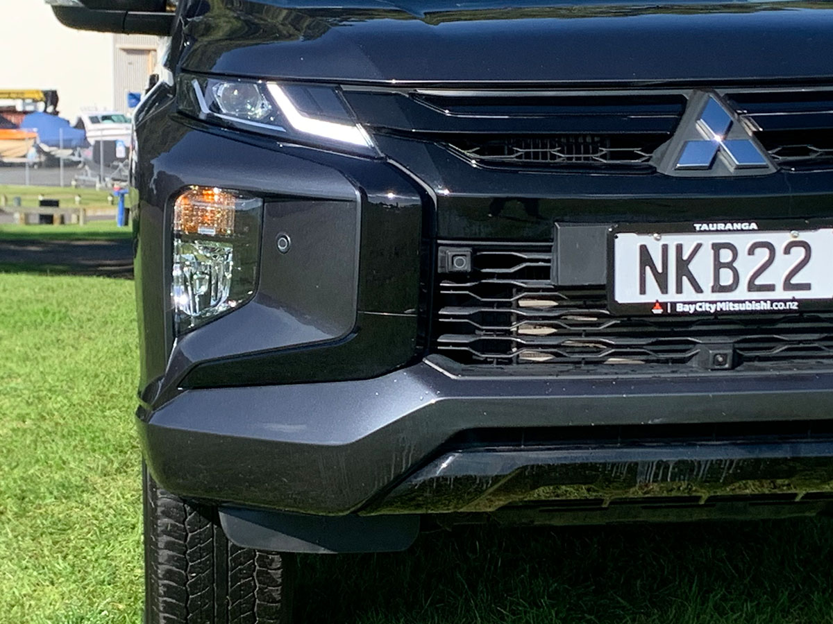 2021 Mitsubishi Triton GLSB 4WD 2.4L Diesel Turbo 6 Speed Auto