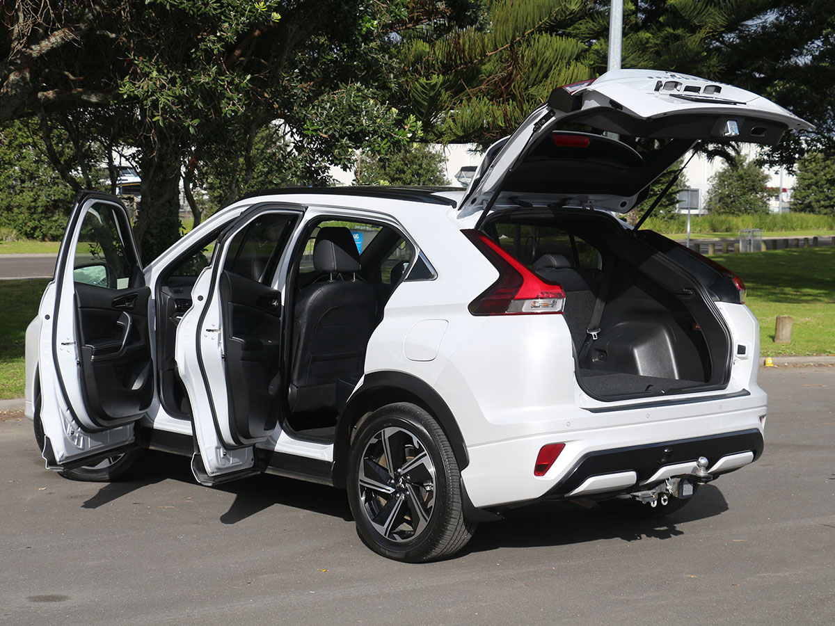 2022 Mitsubishi Eclipse Cross PHEV VRX Hybrid 4WD