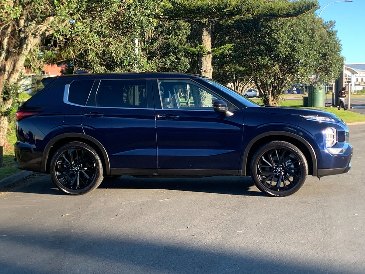 2024 Mitsubishi Outlander Sport 2WD 7 Seater 2.5L Petrol