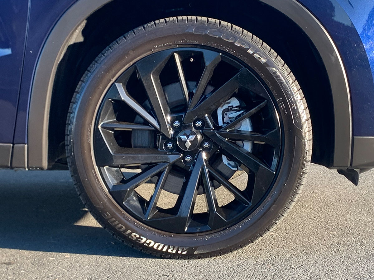 2024 Mitsubishi Outlander Sport 2WD 7 Seater 2.5L Petrol