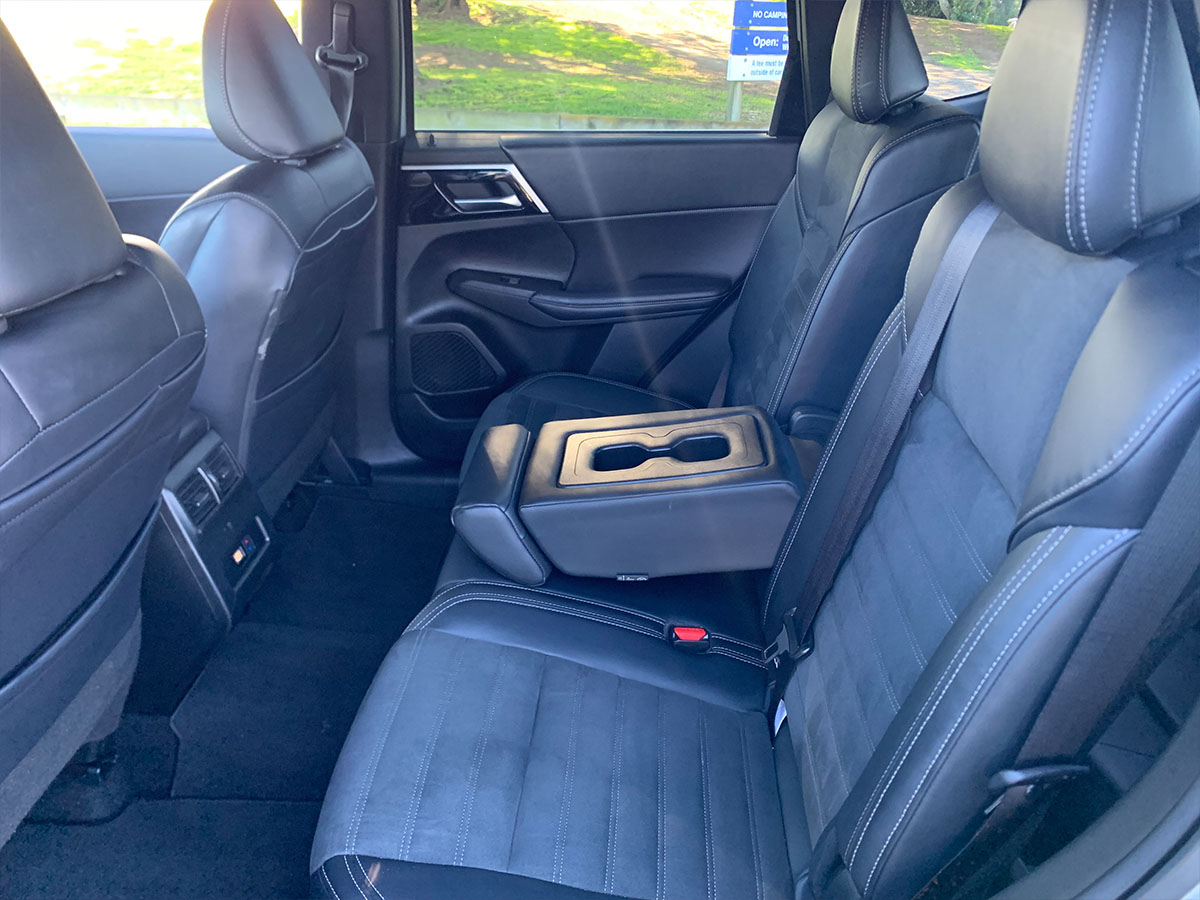 2024 Mitsubishi Outlander Sport 2WD 7 Seater 2.5L Petrol