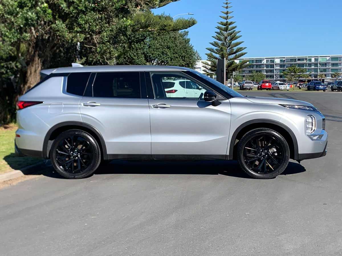 2024 Mitsubishi Outlander Sport 2WD 7 Seater 2.5L Petrol