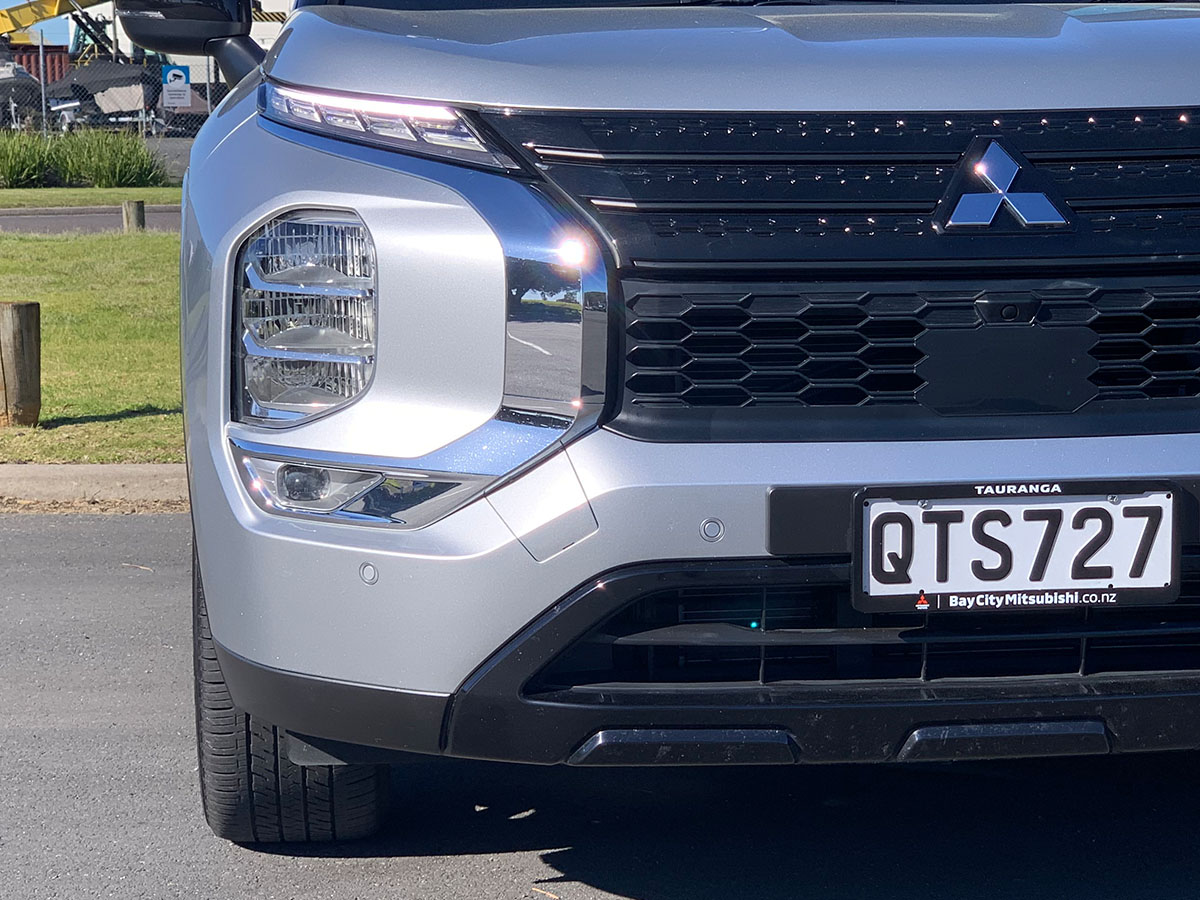 2024 Mitsubishi Outlander Sport 2WD 7 Seater 2.5L Petrol