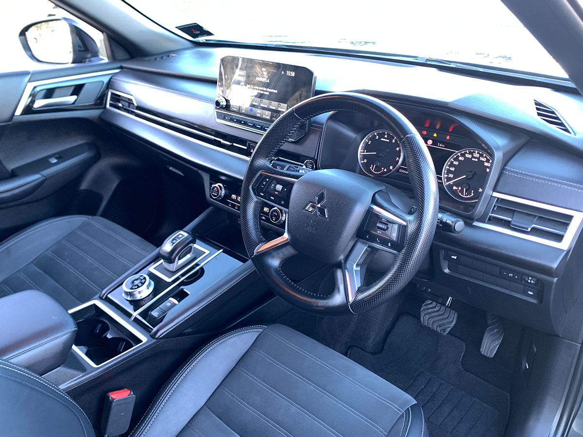 2024 Mitsubishi Outlander Sport 2WD 7 Seater 2.5L Petrol