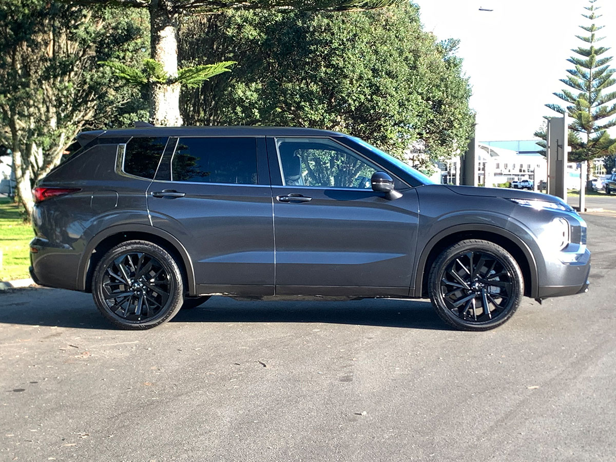 2024 Mitsubishi Outlander Sport 2WD 7 Seater 2.5L Petrol