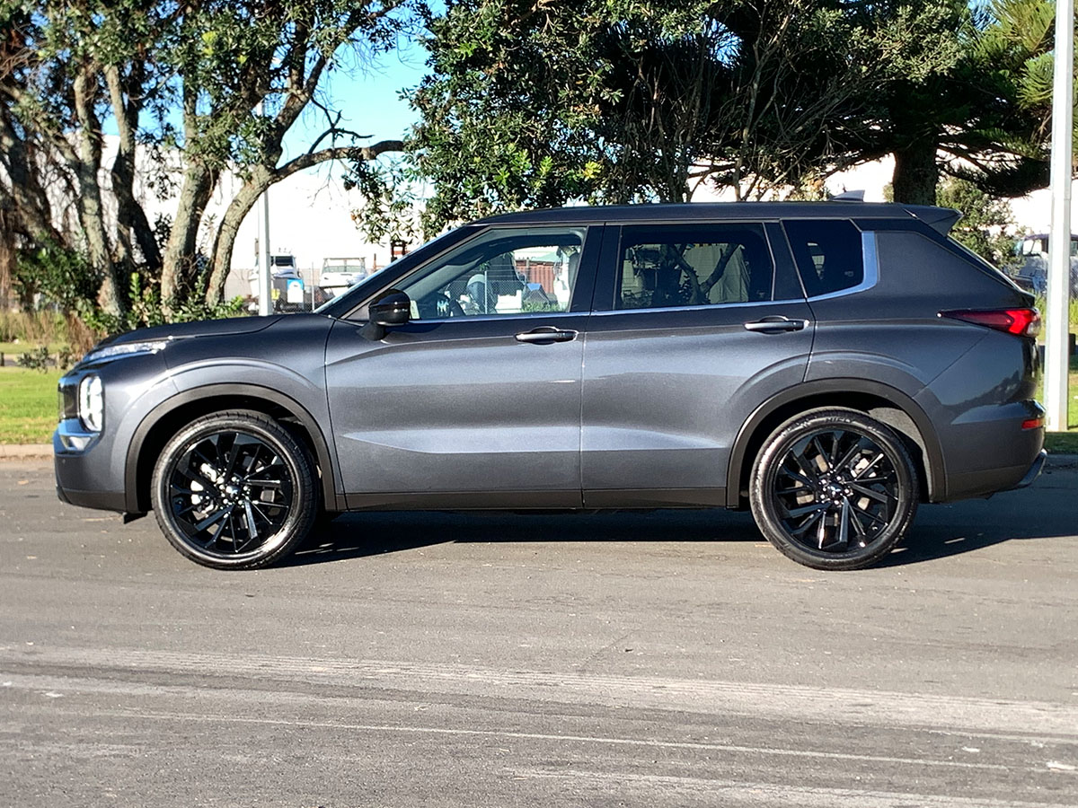 2024 Mitsubishi Outlander Sport 2WD 7 Seater 2.5L Petrol