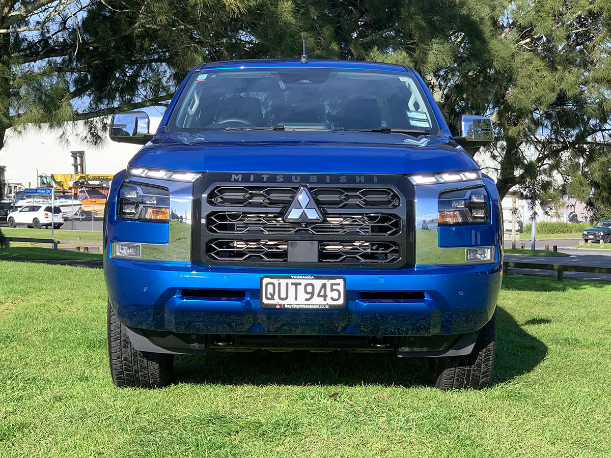 2024 Mitsubishi Triton GLXR 4WD 2.4L Bi-Turbo Diesel 6 Speed Auto