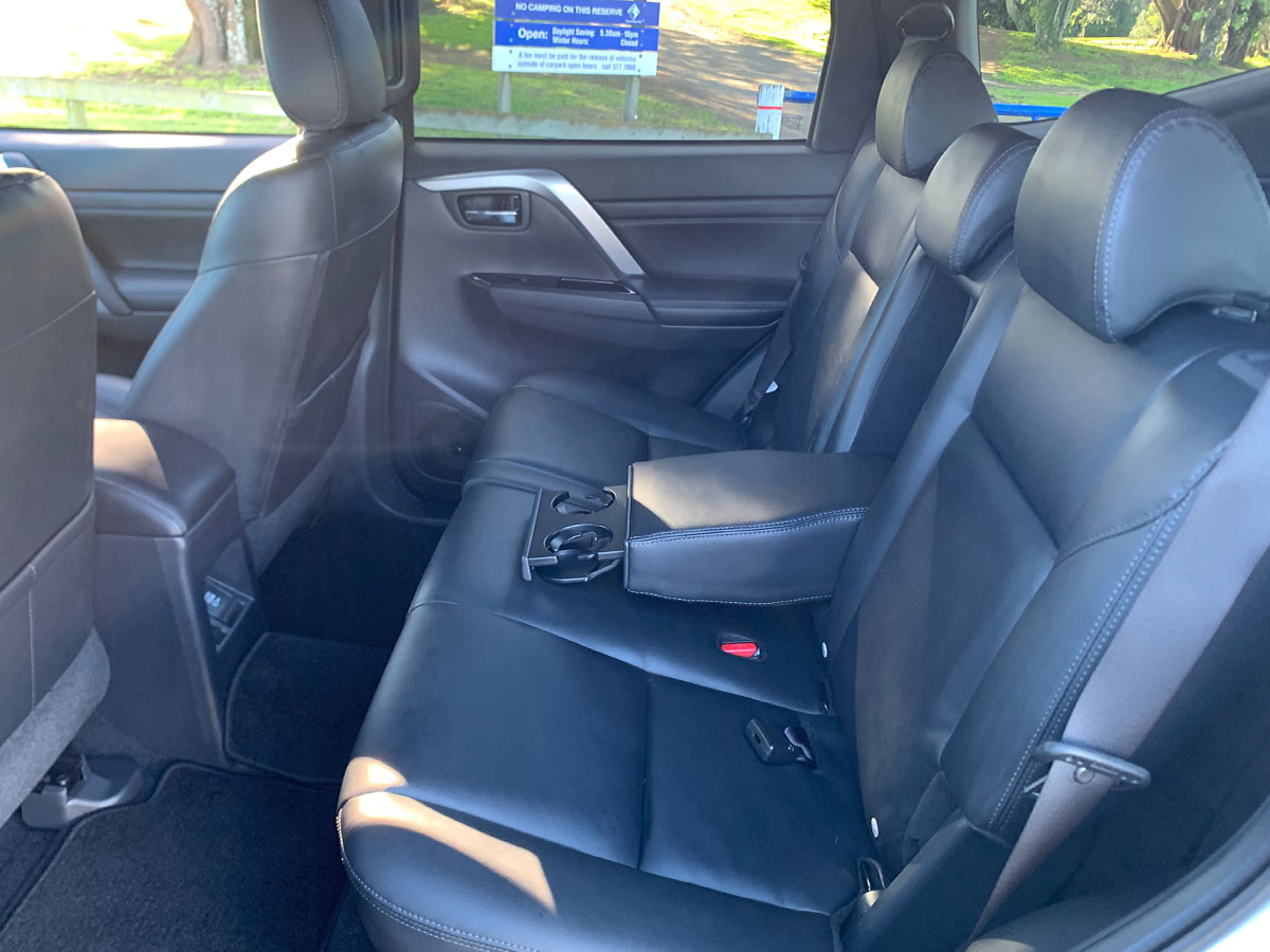 2025 Mitsubishi Pajero Sport VRX Black Edition