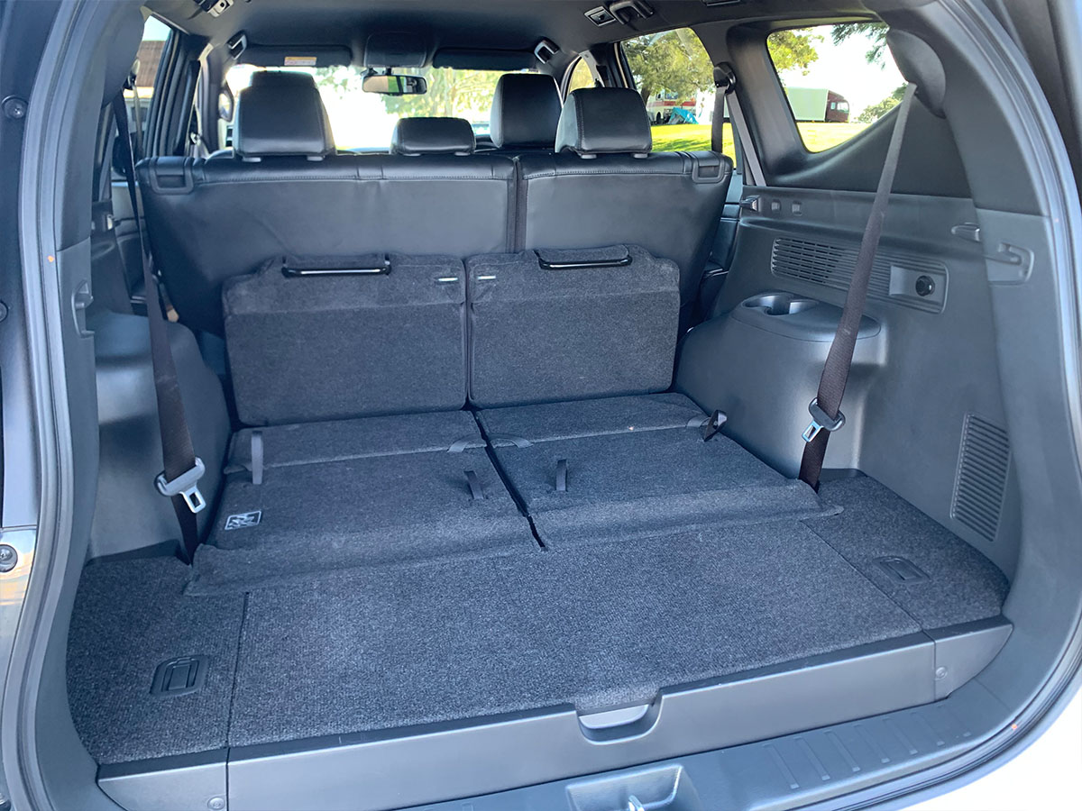 2025 Mitsubishi Pajero Sport VRX Black Edition