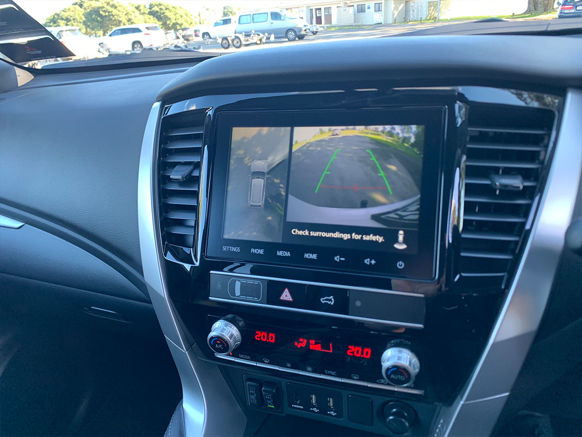 2025 Mitsubishi Pajero Sport VRX Black Edition