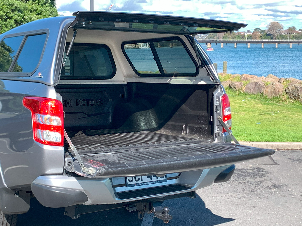 2015 Mitsubishi Triton GLXR 2.4L Diesel Turbo 2WD Auto