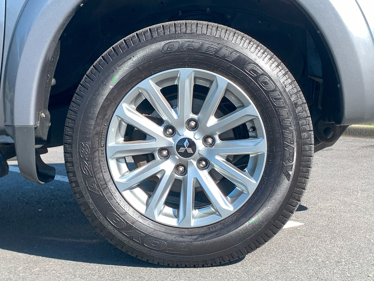 2015 Mitsubishi Triton GLXR 2.4L Diesel Turbo 2WD Auto