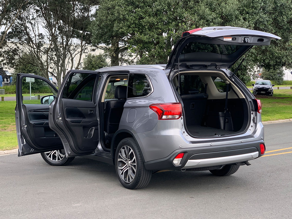 2018 Mitsubishi Outlander VRX 4WD 2.4L Petrol