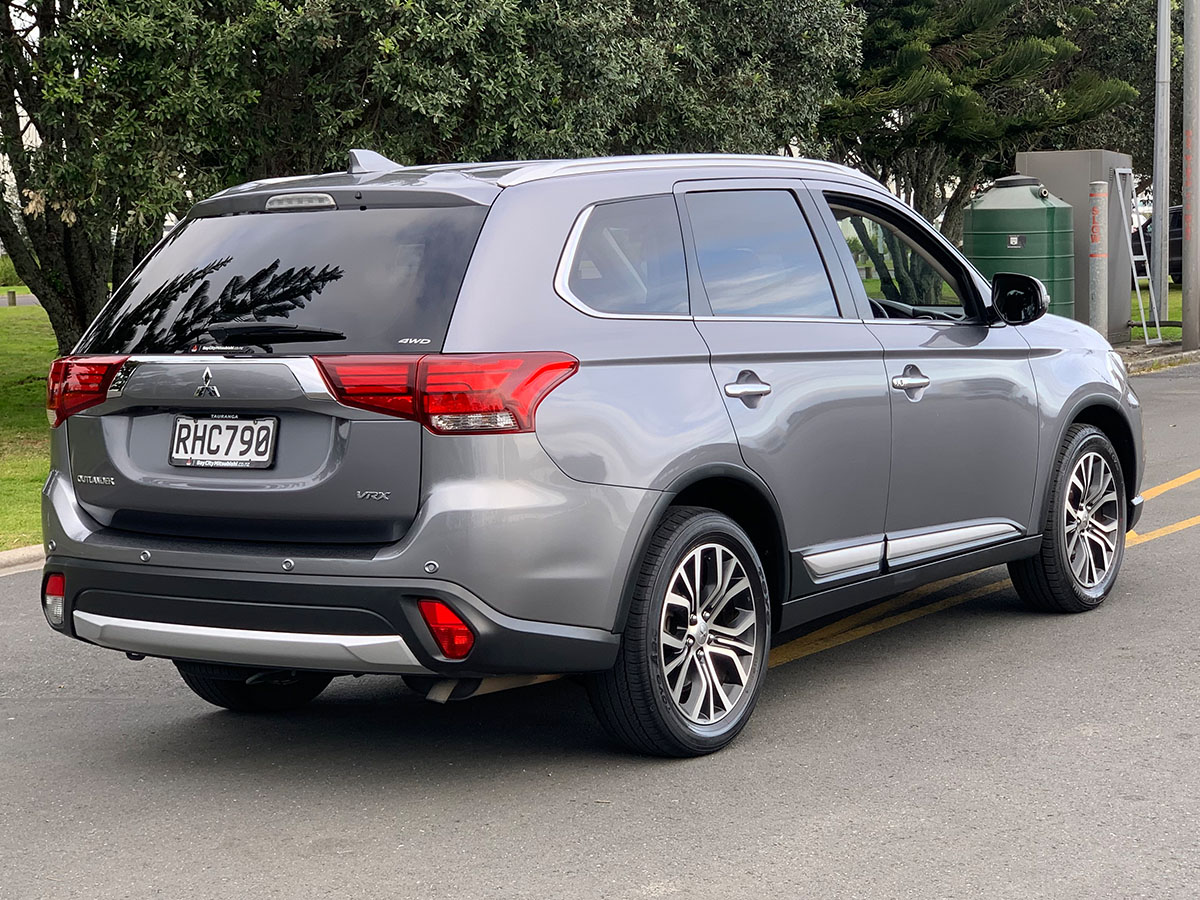 2018 Mitsubishi Outlander VRX 4WD 2.4L Petrol