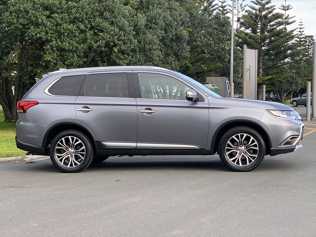 2018 Mitsubishi Outlander VRX 4WD 2.4L Petrol