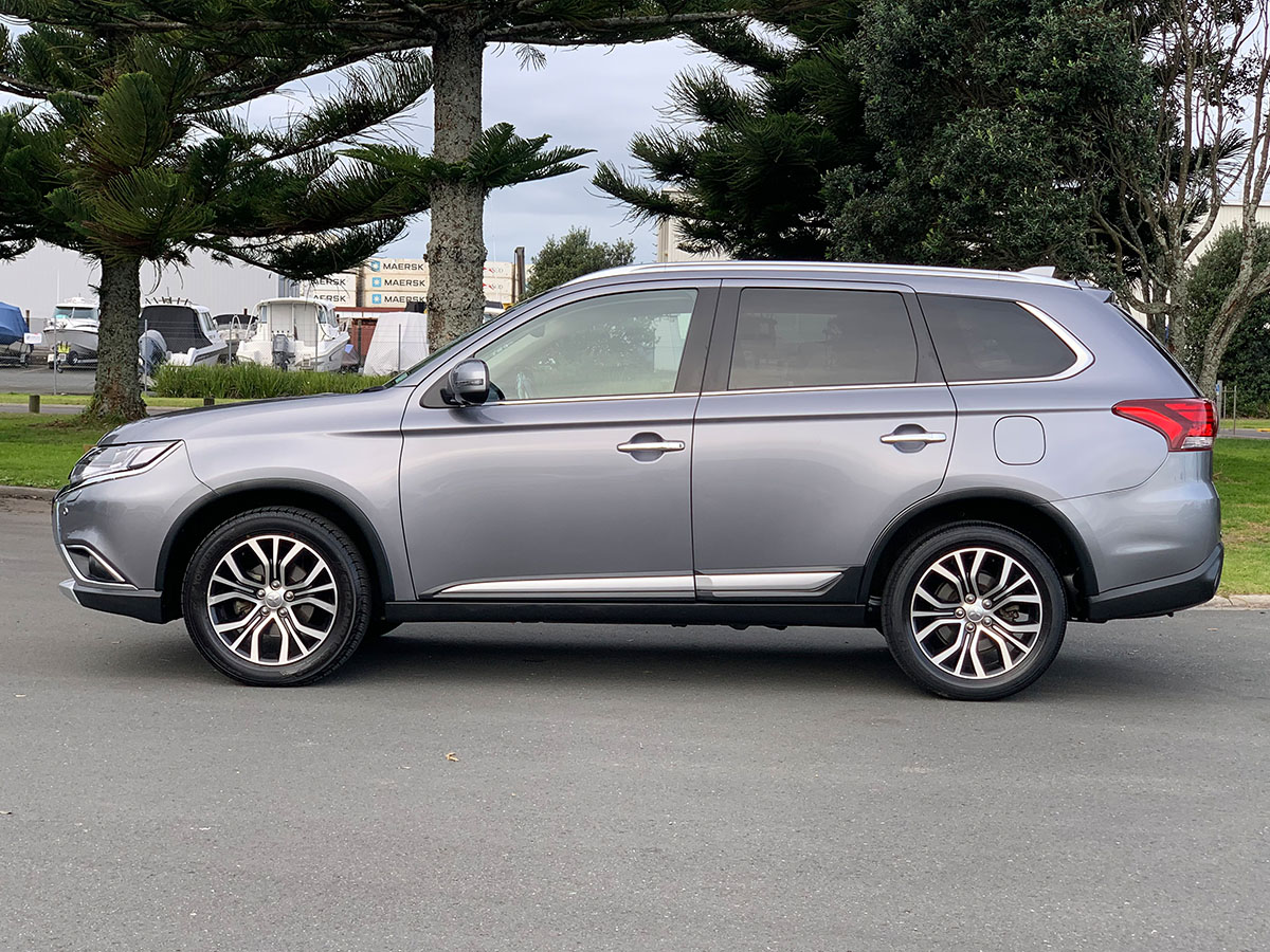 2018 Mitsubishi Outlander VRX 4WD 2.4L Petrol