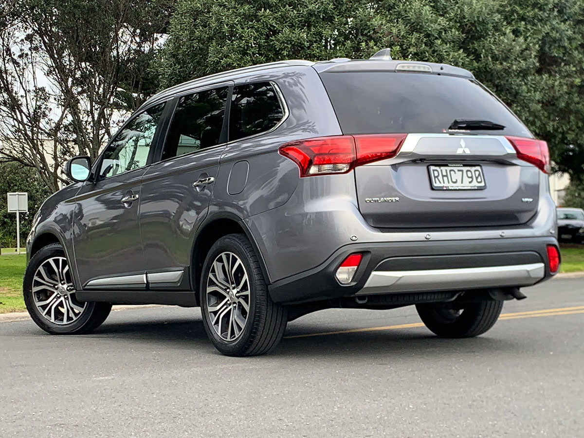 2018 Mitsubishi Outlander VRX 4WD 2.4L Petrol