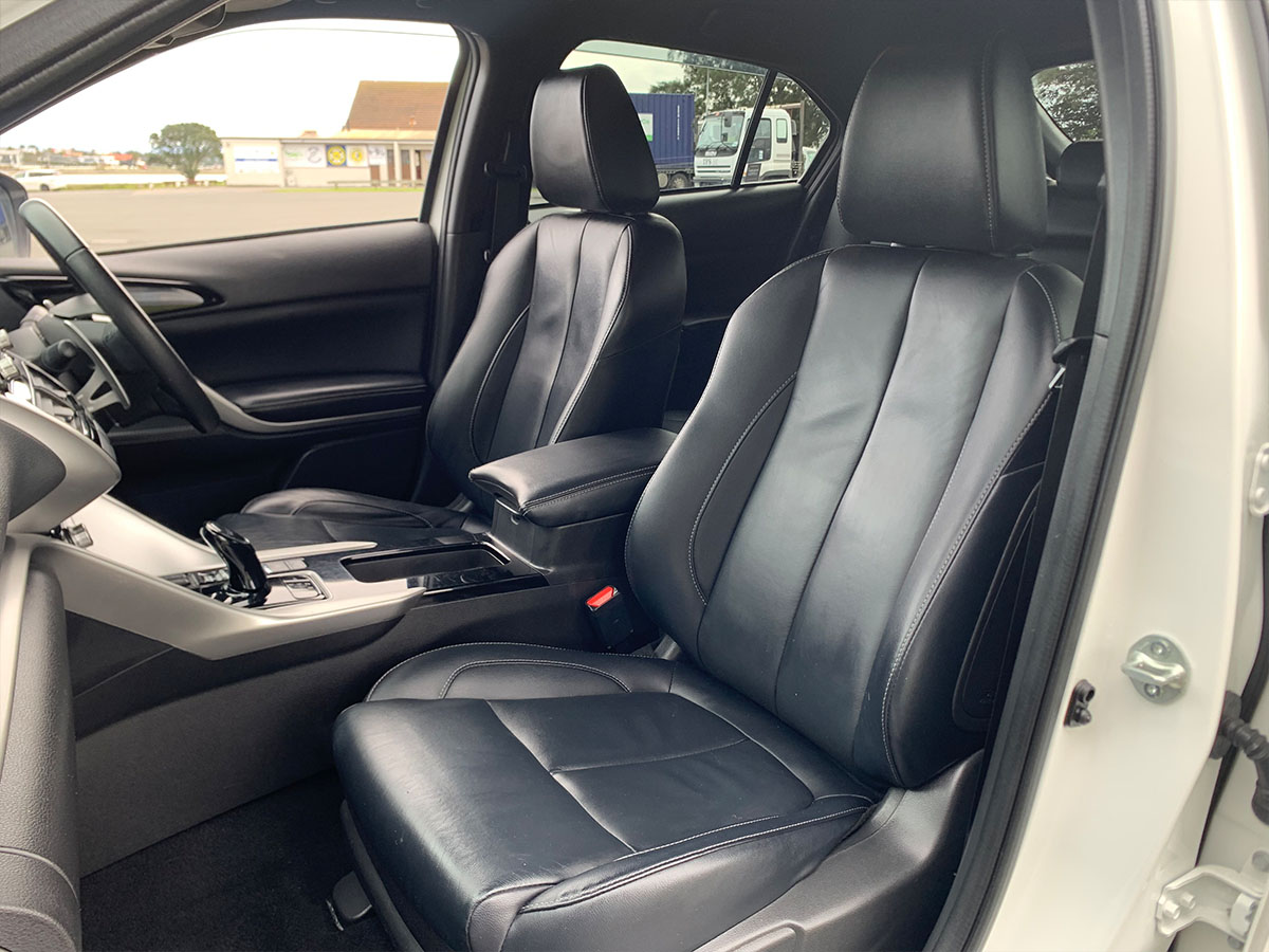 2022 Mitsubishi Eclipse Cross PHEV VRX Hybrid 4WD