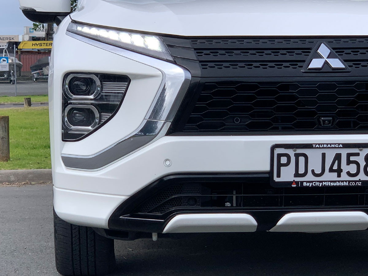 2022 Mitsubishi Eclipse Cross PHEV VRX Hybrid 4WD