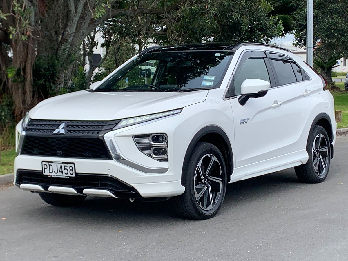 2022 Mitsubishi Eclipse Cross PHEV VRX Hybrid 4WD