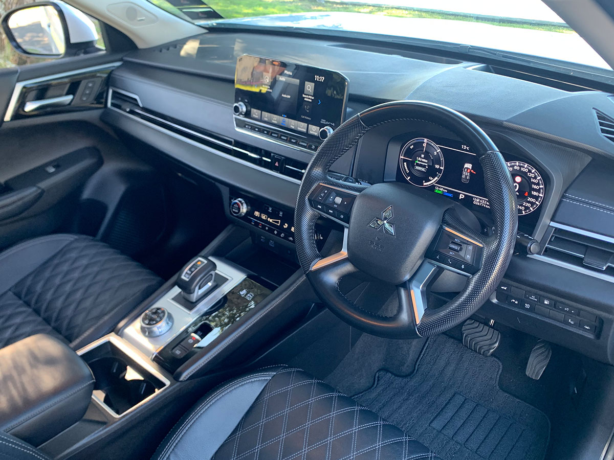 2022 Mitsubishi Outlander PHEV VRX 4WD Hybrid