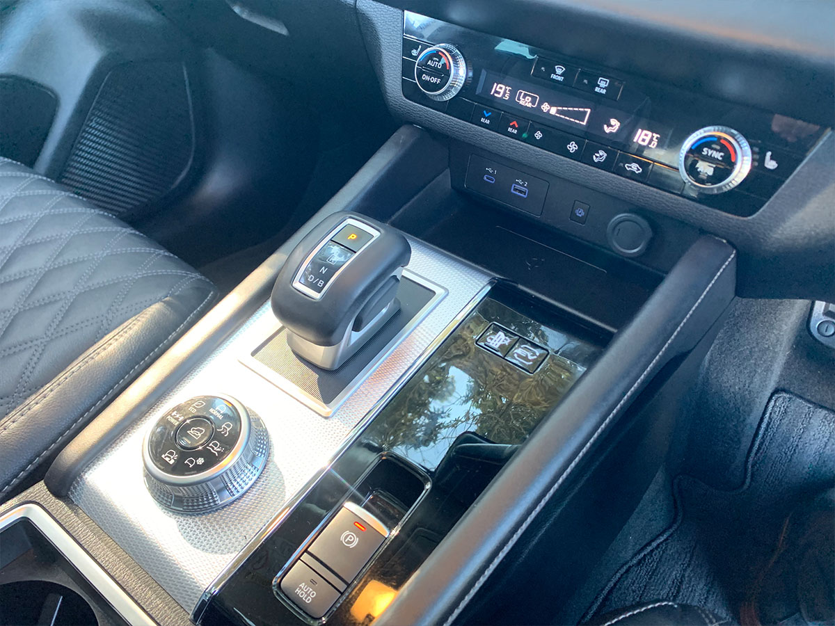 2022 Mitsubishi Outlander PHEV VRX 4WD Hybrid