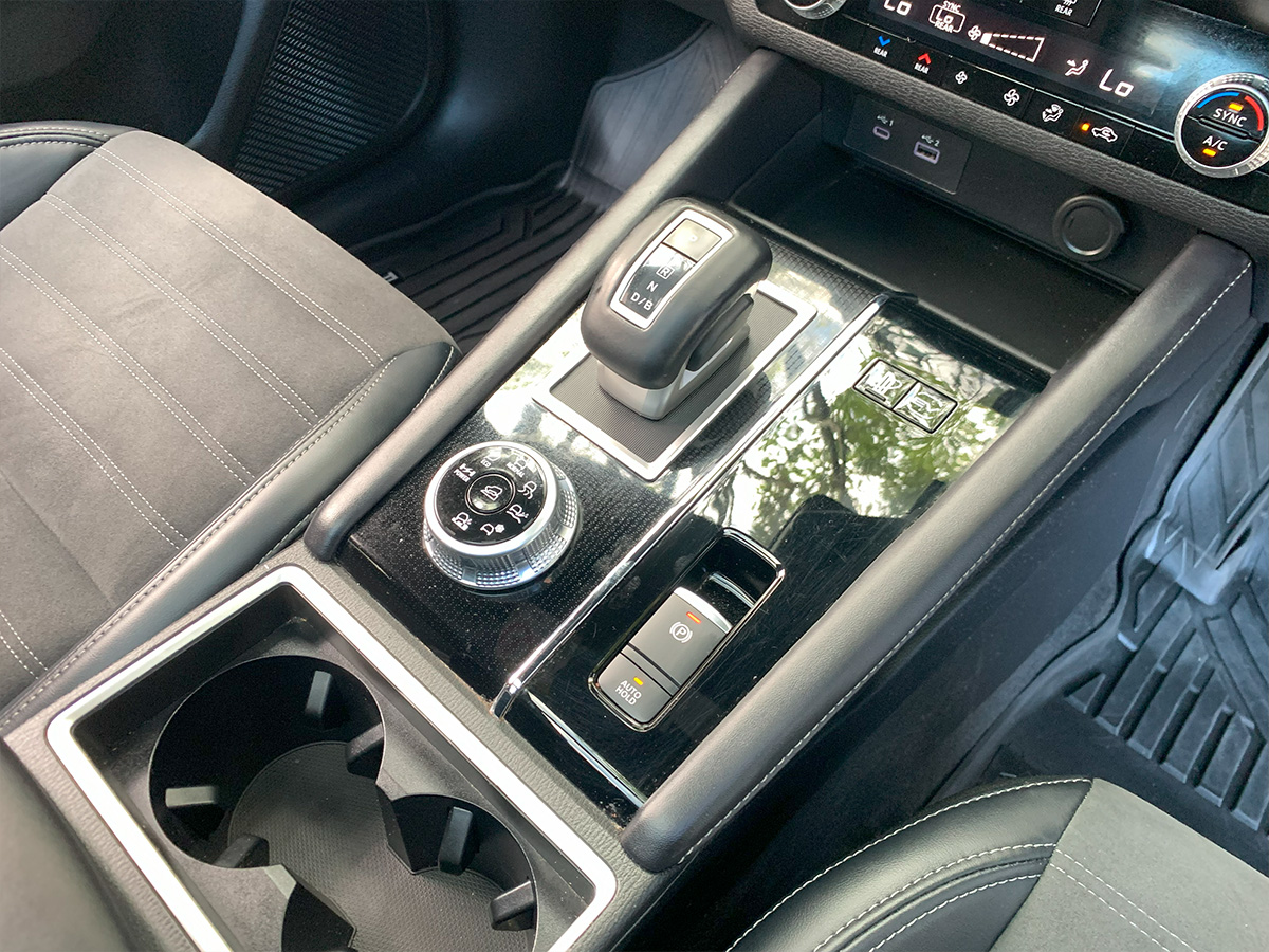 2023 Mitsubishi Outlander PHEV Sport 4WD Hybrid 7 Seater