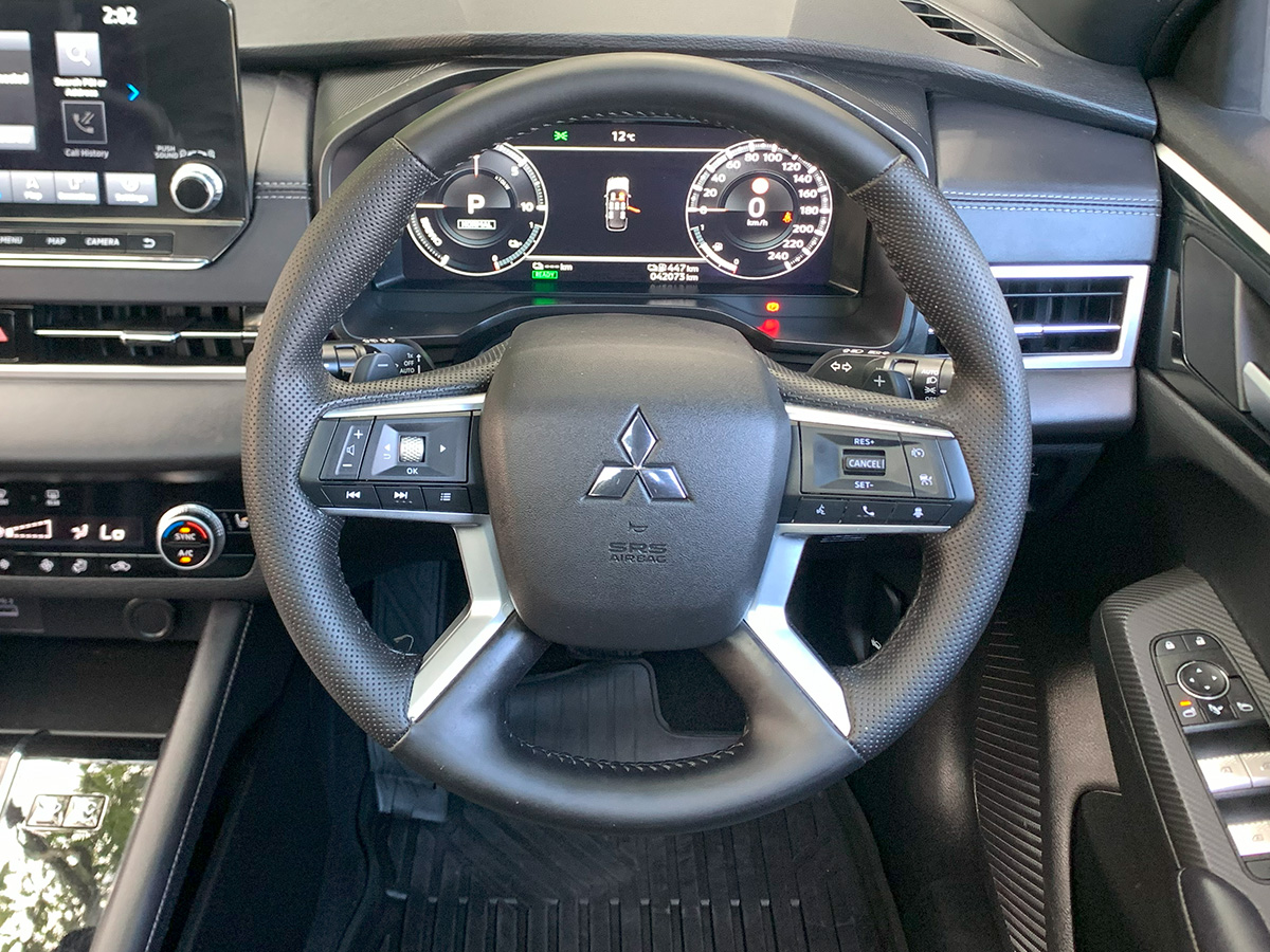 2023 Mitsubishi Outlander PHEV Sport 4WD Hybrid 7 Seater