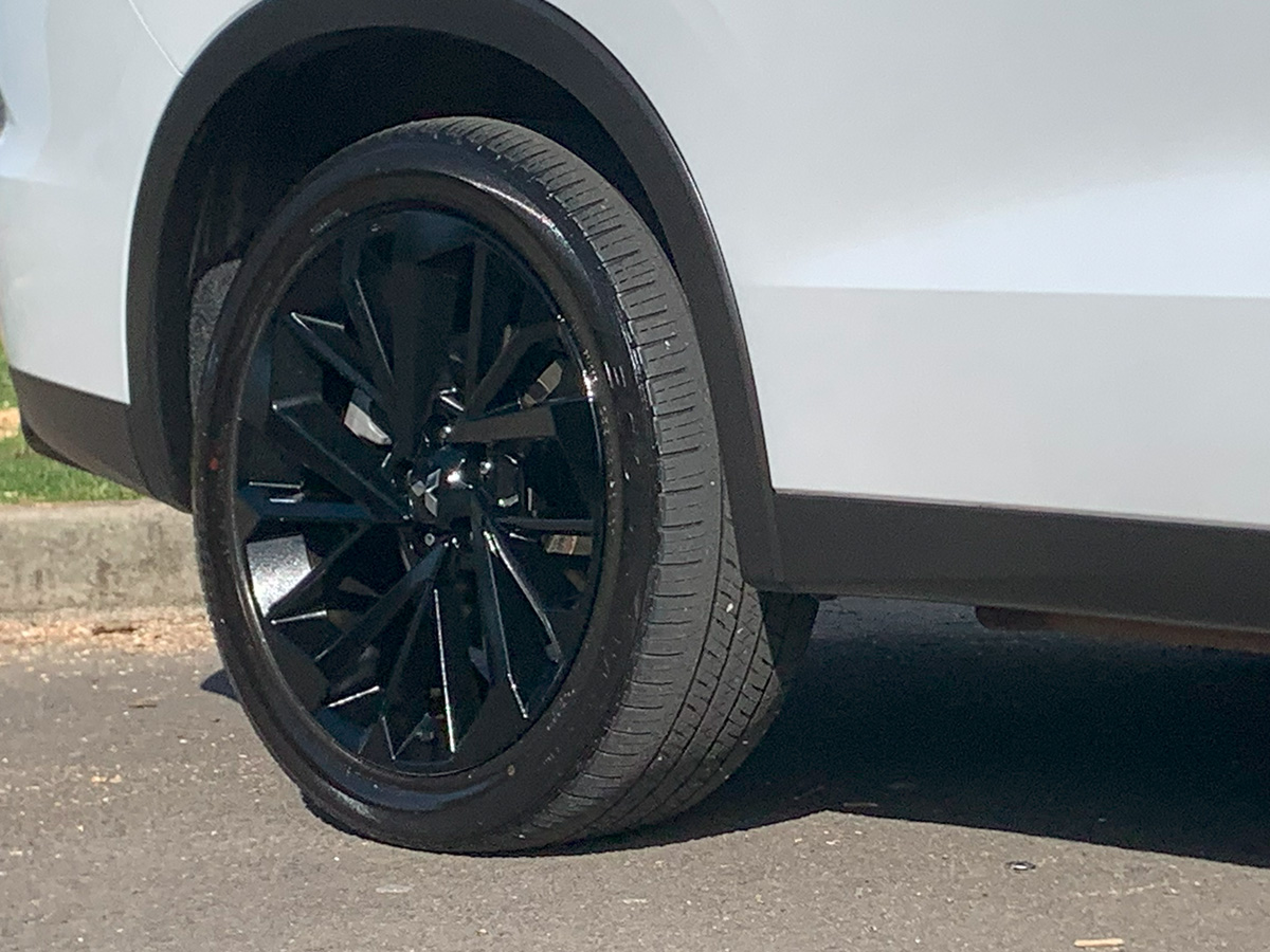 2023 Mitsubishi Outlander PHEV Sport 4WD Hybrid 7 Seater