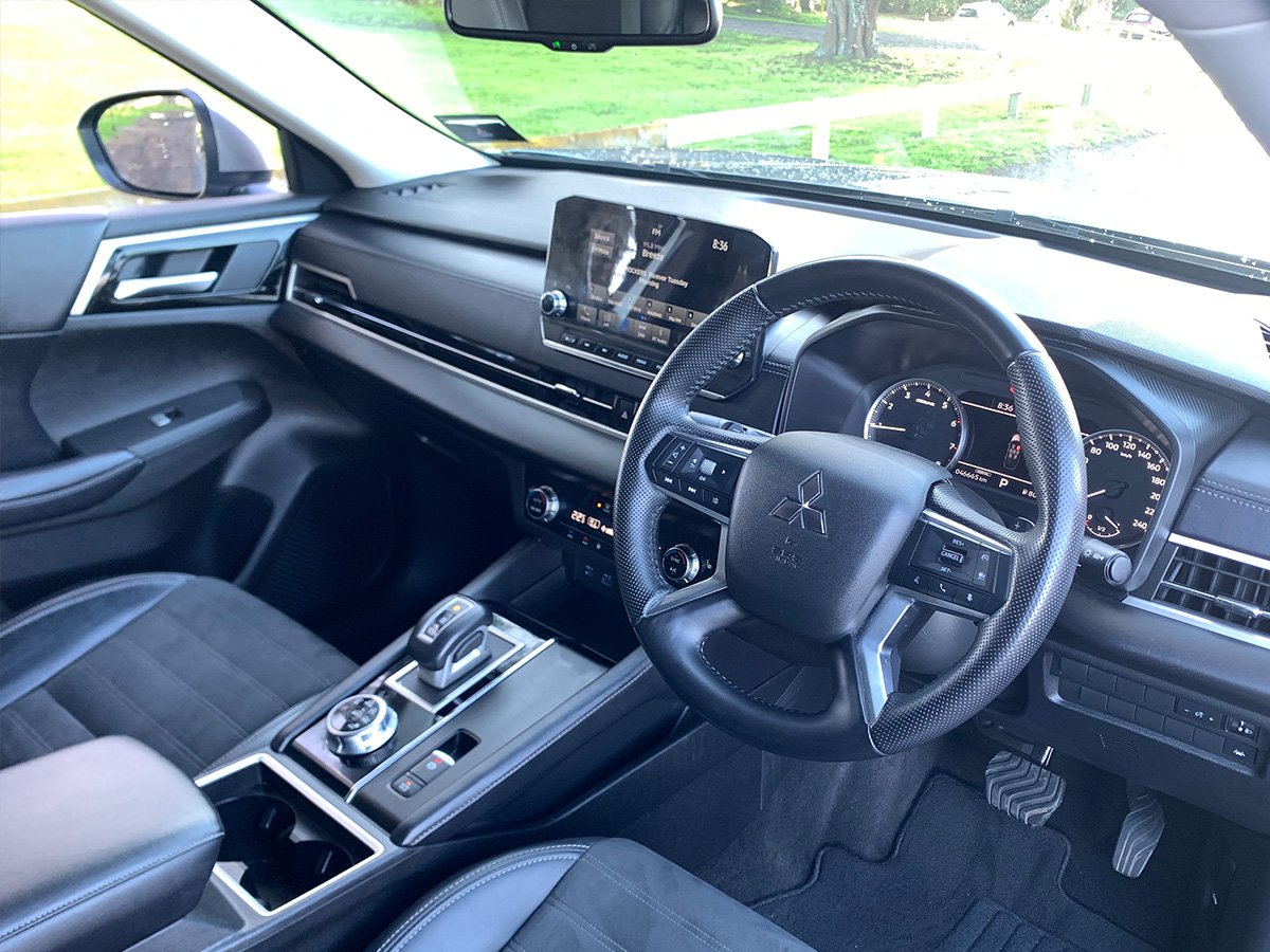 2023 Mitsubishi Outlander XLS 2WD 7 Seater 2.5L Petrol Auto