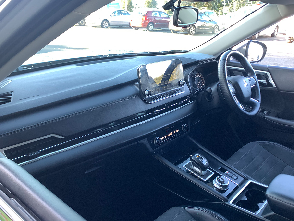 2023 Mitsubishi Outlander XLS 2WD 7 Seater 2.5L Petrol Auto