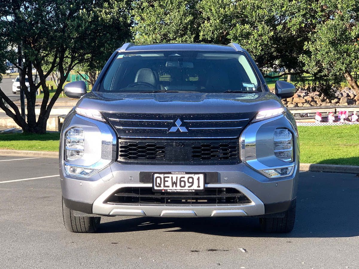 2023 Mitsubishi Outlander XLS 2WD 7 Seater 2.5L Petrol Auto