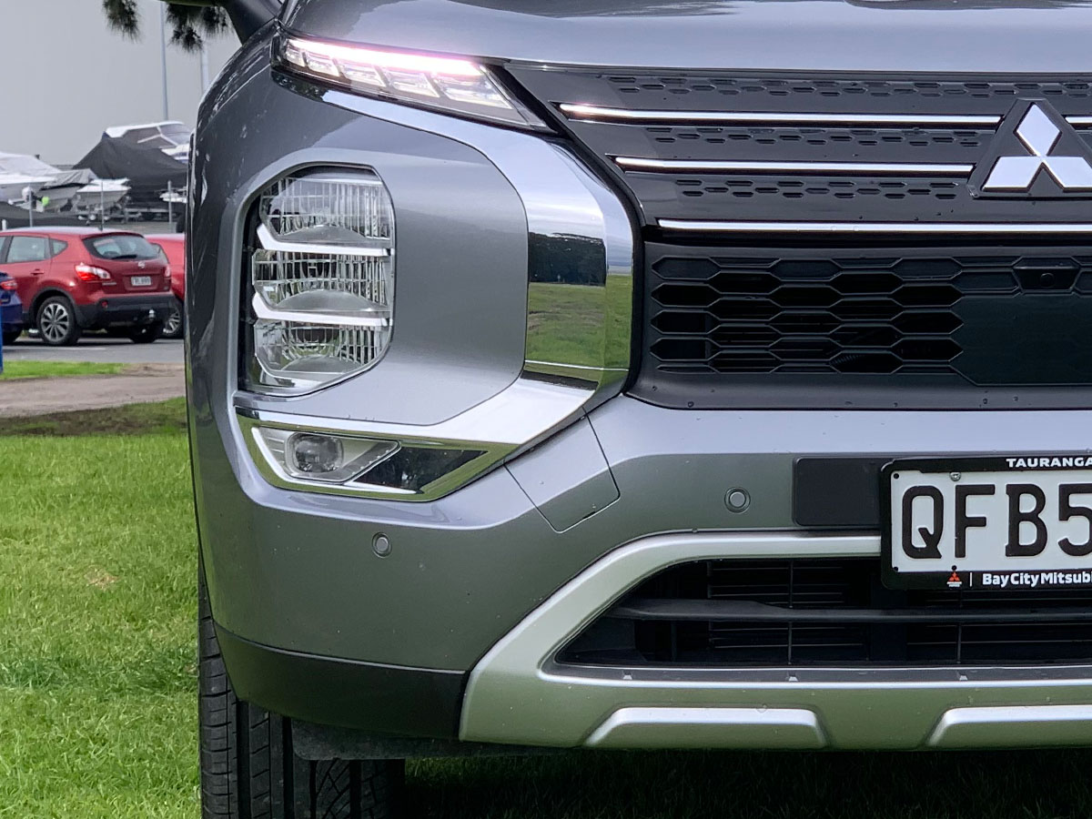 2023 Mitsubishi Outlander XLS 2WD 7 Seater 2.5L Petrol Auto