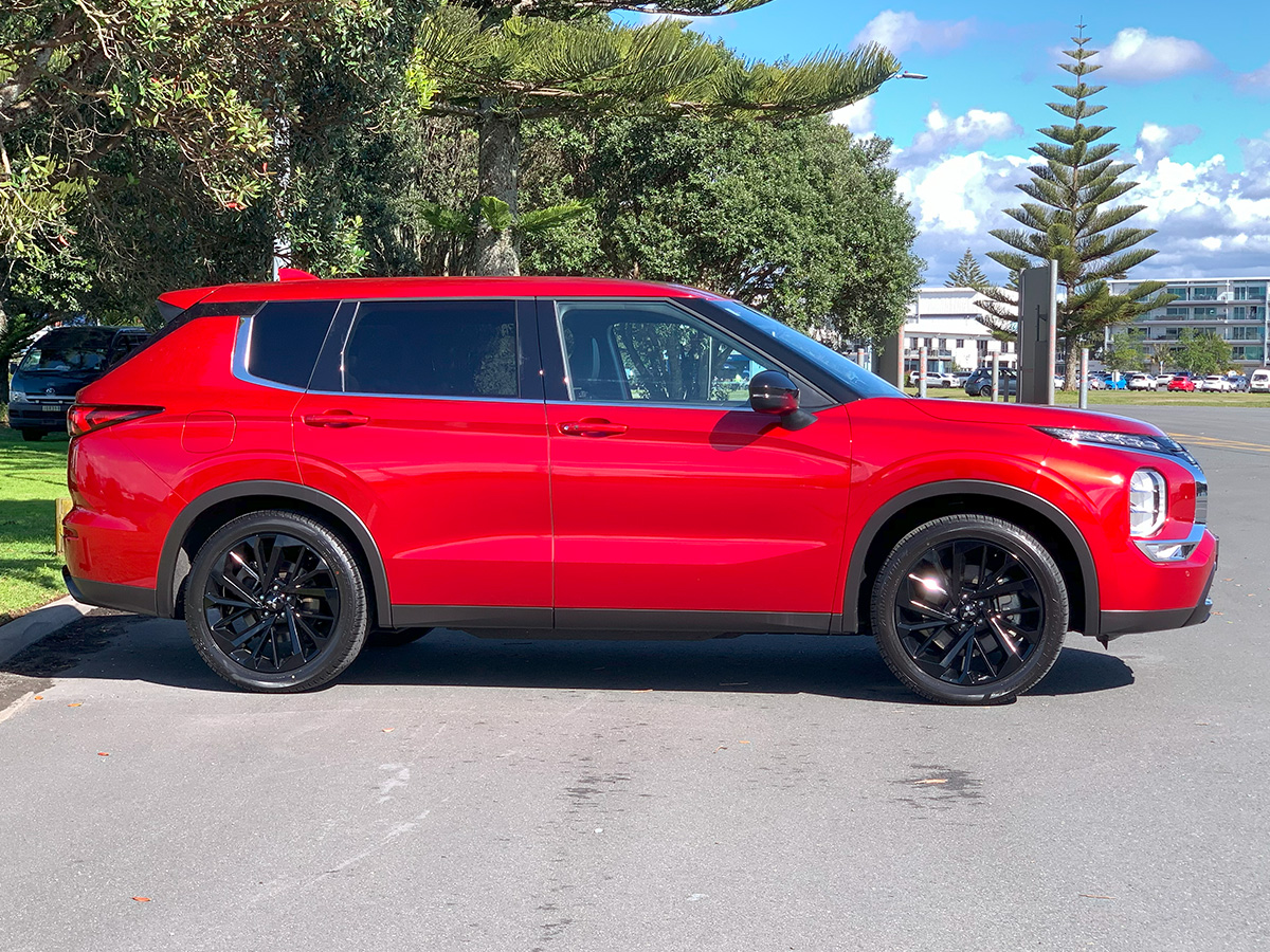 2024 Mitsubishi Outlander Sport 2WD 7 Seater 2.5L Petrol