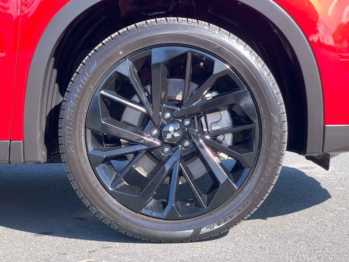 2024 Mitsubishi Outlander Sport 2WD 7 Seater 2.5L Petrol