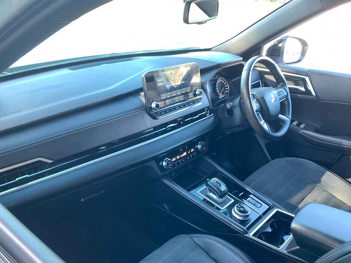 2024 Mitsubishi Outlander Sport 2WD 7 Seater 2.5L Petrol