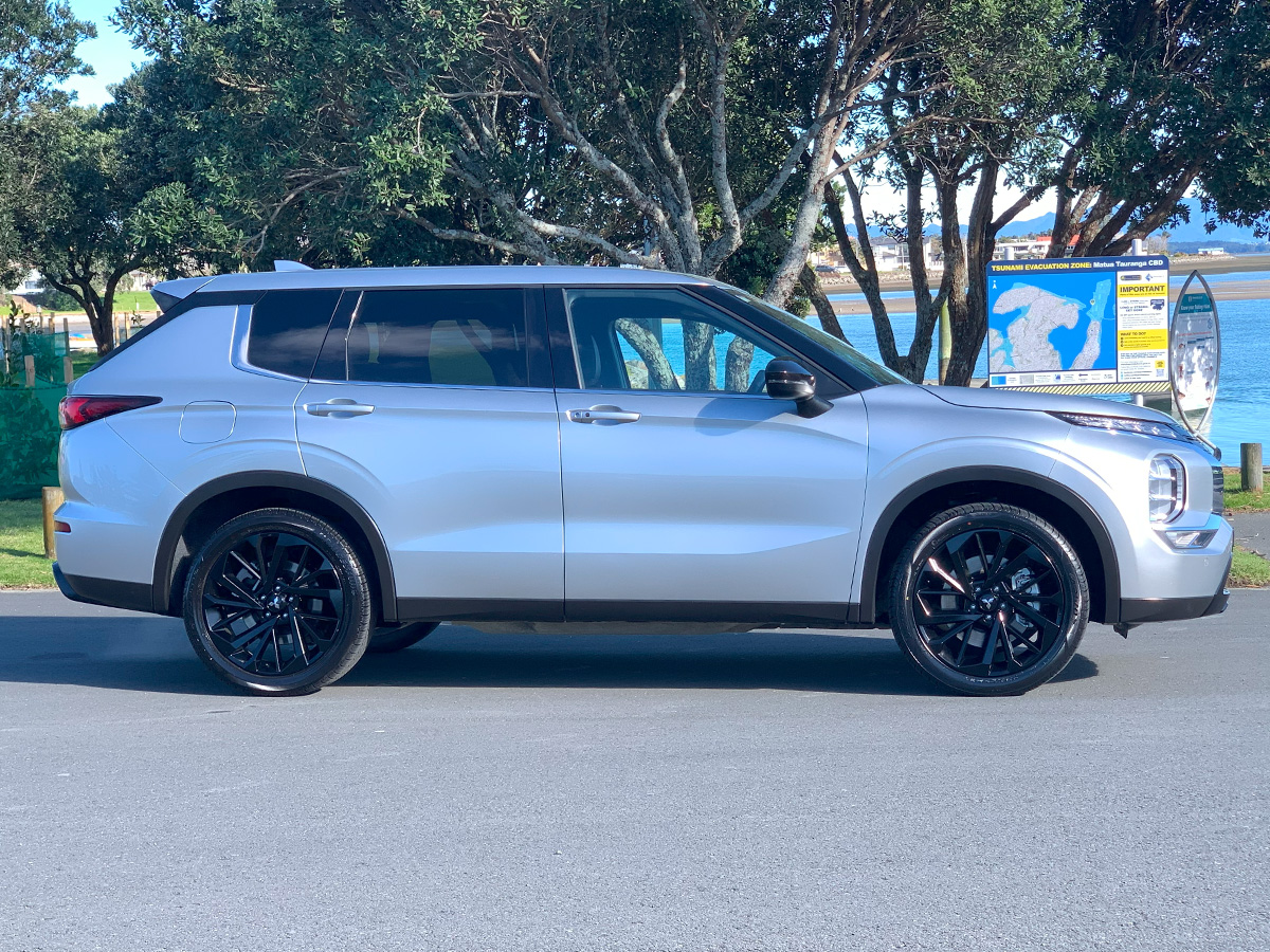 2024 Mitsubishi Outlander Sport 2WD 7 Seater 2.5L Petrol