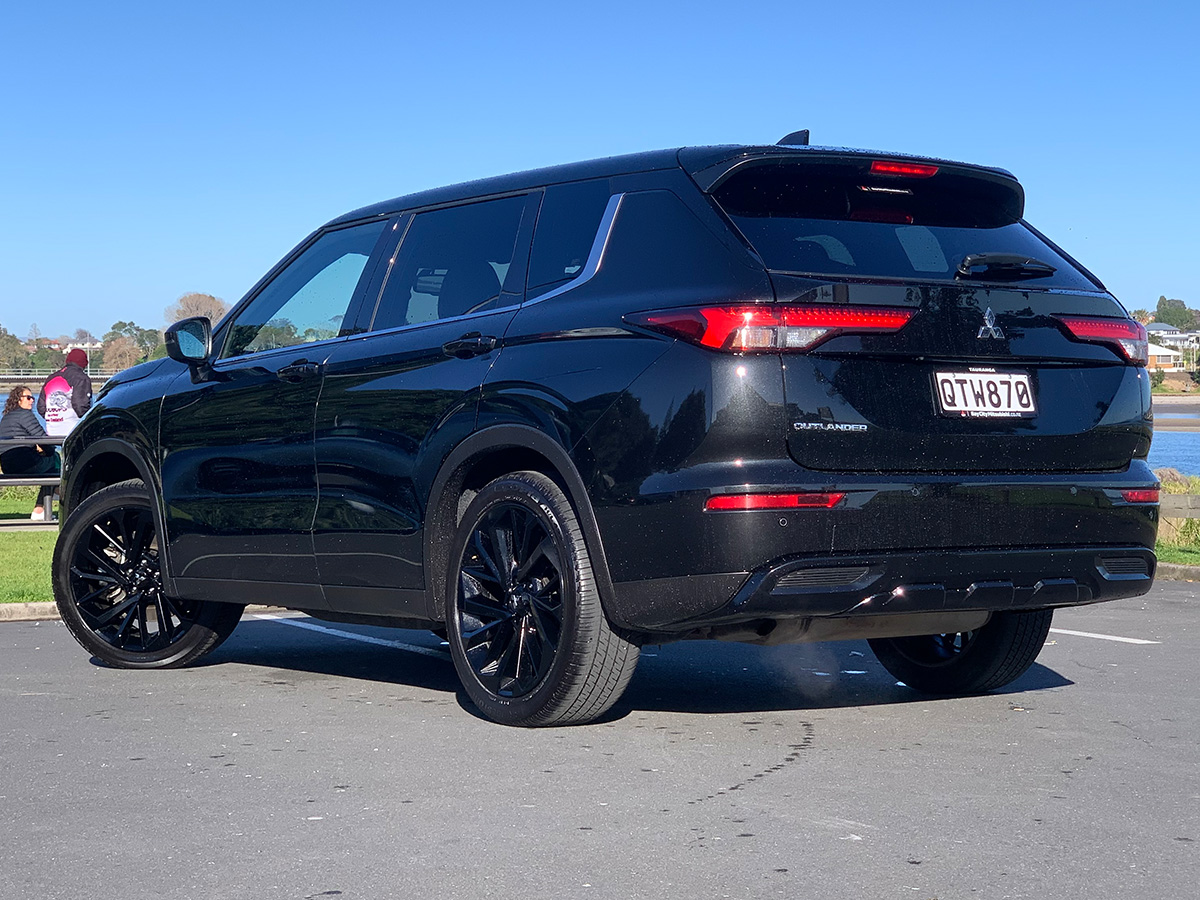 2024 Mitsubishi Outlander Sport 2WD 7 Seater 2.5L Petrol