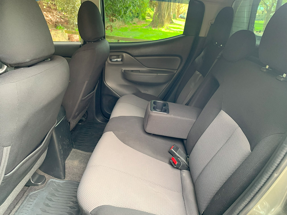 2017 Mitsubishi Triton GLXR 2.4L 2WD Diesel Turbo 6 Speed Manual