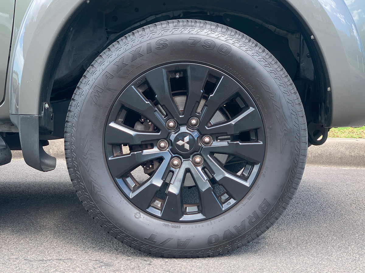 2017 Mitsubishi Triton GLXR 2.4L 2WD Diesel Turbo 6 Speed Manual