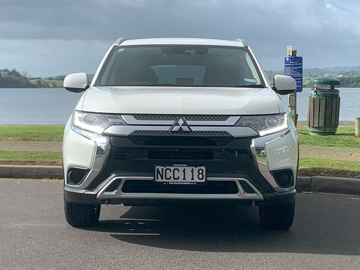 2020 Mitsubishi Outlander LS 2.4L Petrol 7 Seater Automatic