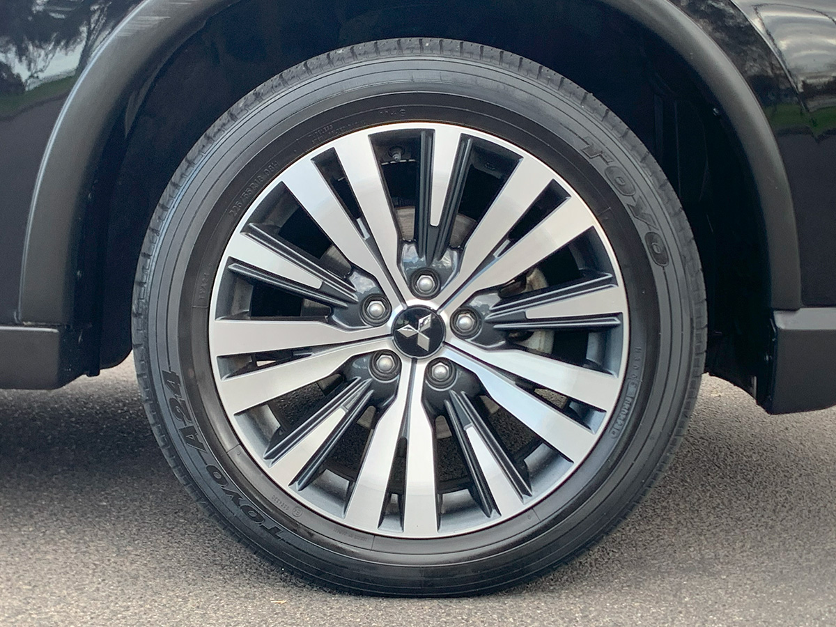 2021 Mitsubishi Outlander LS 2.4L Petrol 7 Seater Automatic