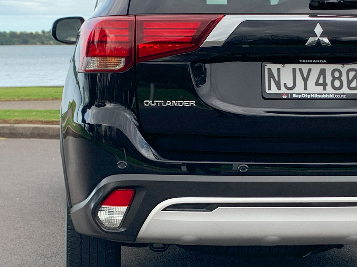 2021 Mitsubishi Outlander LS 2.4L Petrol 7 Seater Automatic