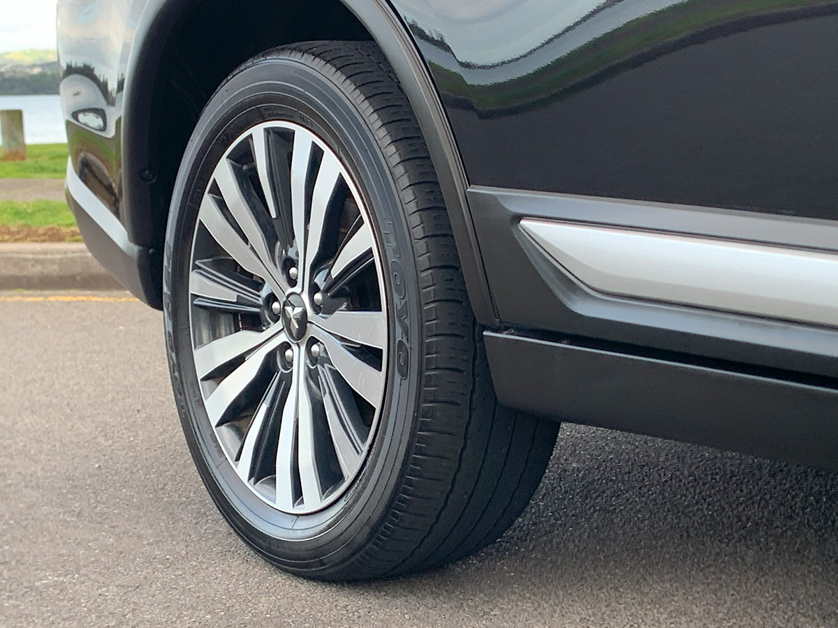 2021 Mitsubishi Outlander LS 2.4L Petrol 7 Seater Automatic