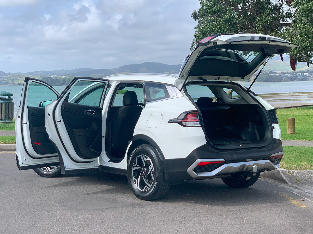 2022 Kia Sportage LX 2.0L Diesel 4WD