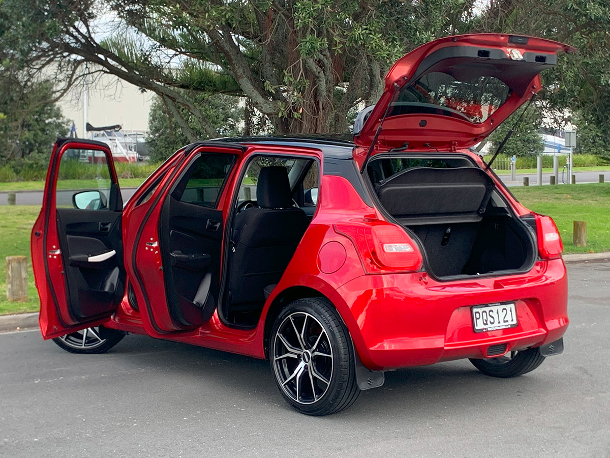 2022 Suzuki Swift GL 1.2L Petrol