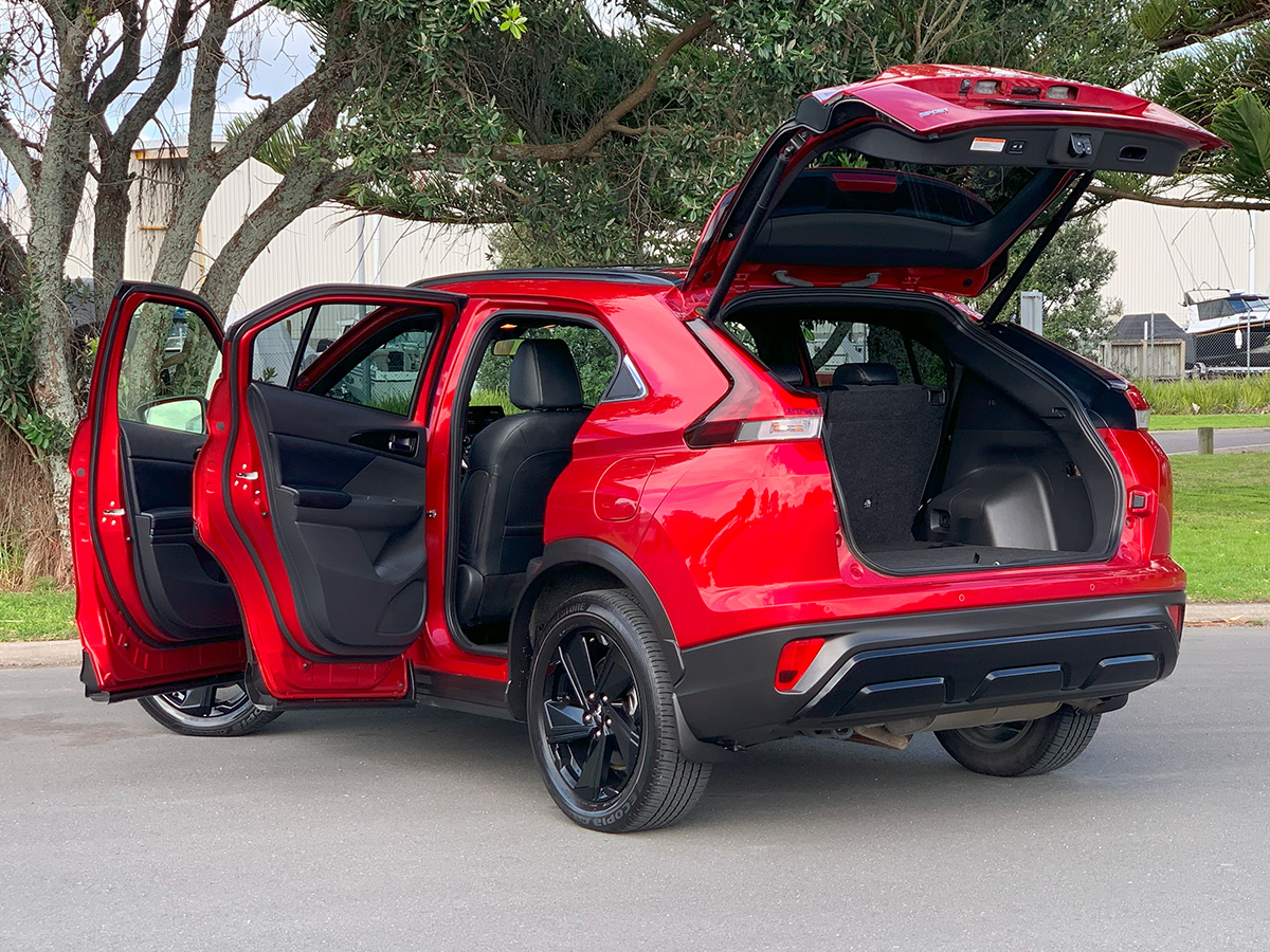 2023 Mitsubishi Eclipse Cross PHEV Sport