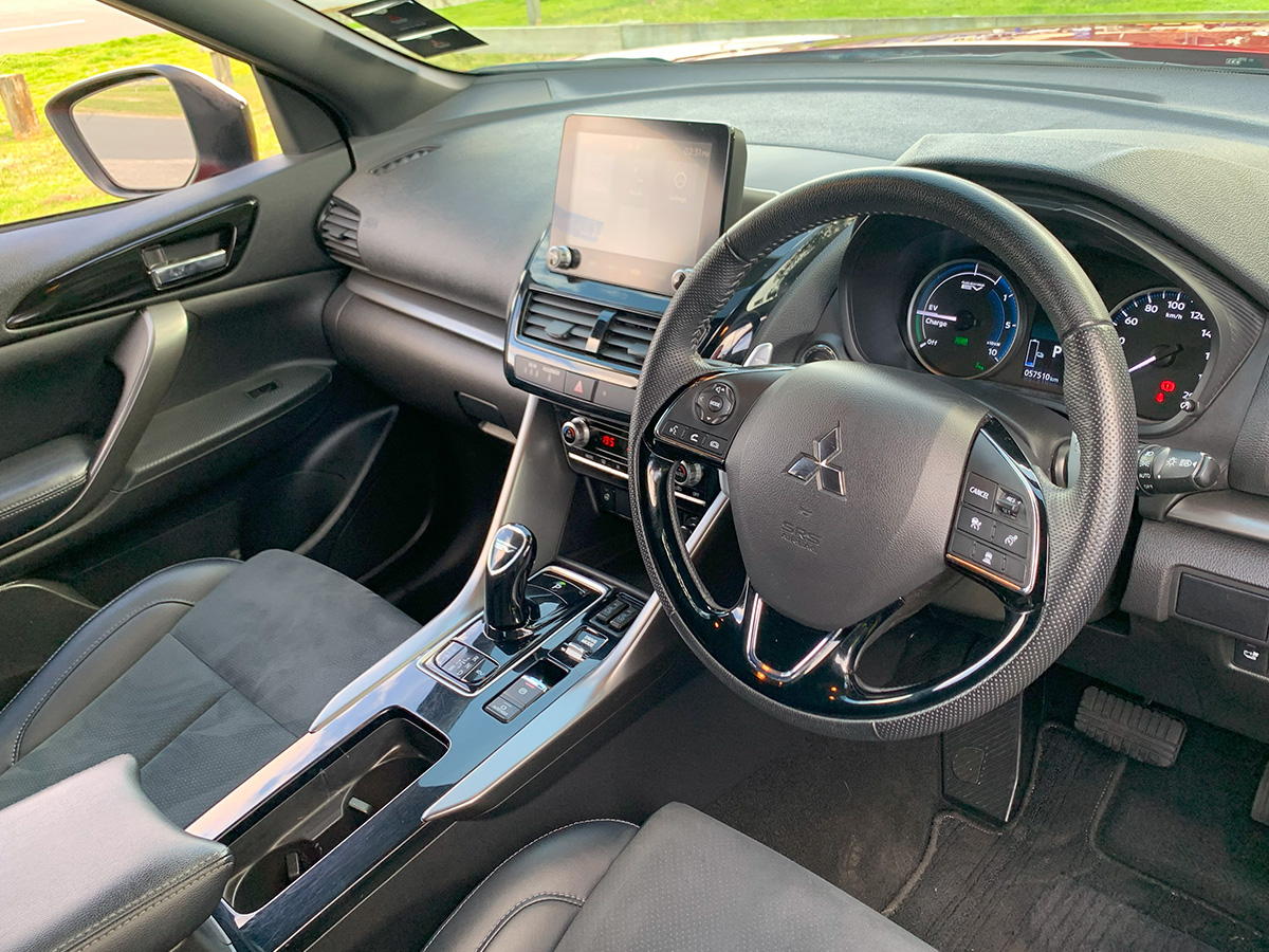 2023 Mitsubishi Eclipse Cross PHEV Sport